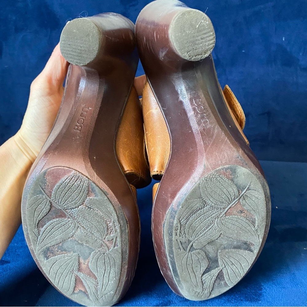 High-Heeled Leather Sandals - Picture 13 of 15